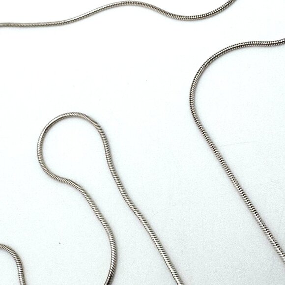 Sterling Silver 925 Circle Pendant Necklace Aqua Blue Fused Glass Centerpiece - Picture 8 of 9